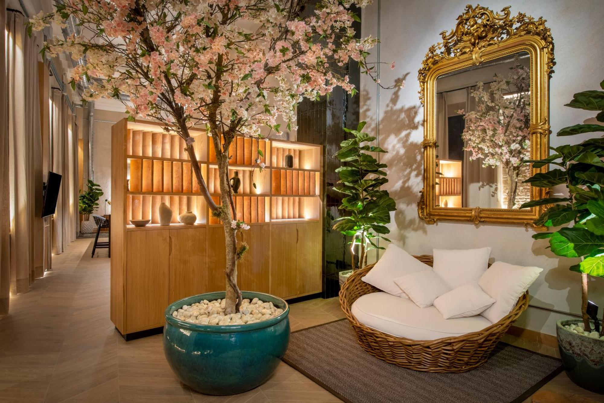 City Center - Avenue Luxury Apartment - Private Free Parking セビリア エクステリア 写真
