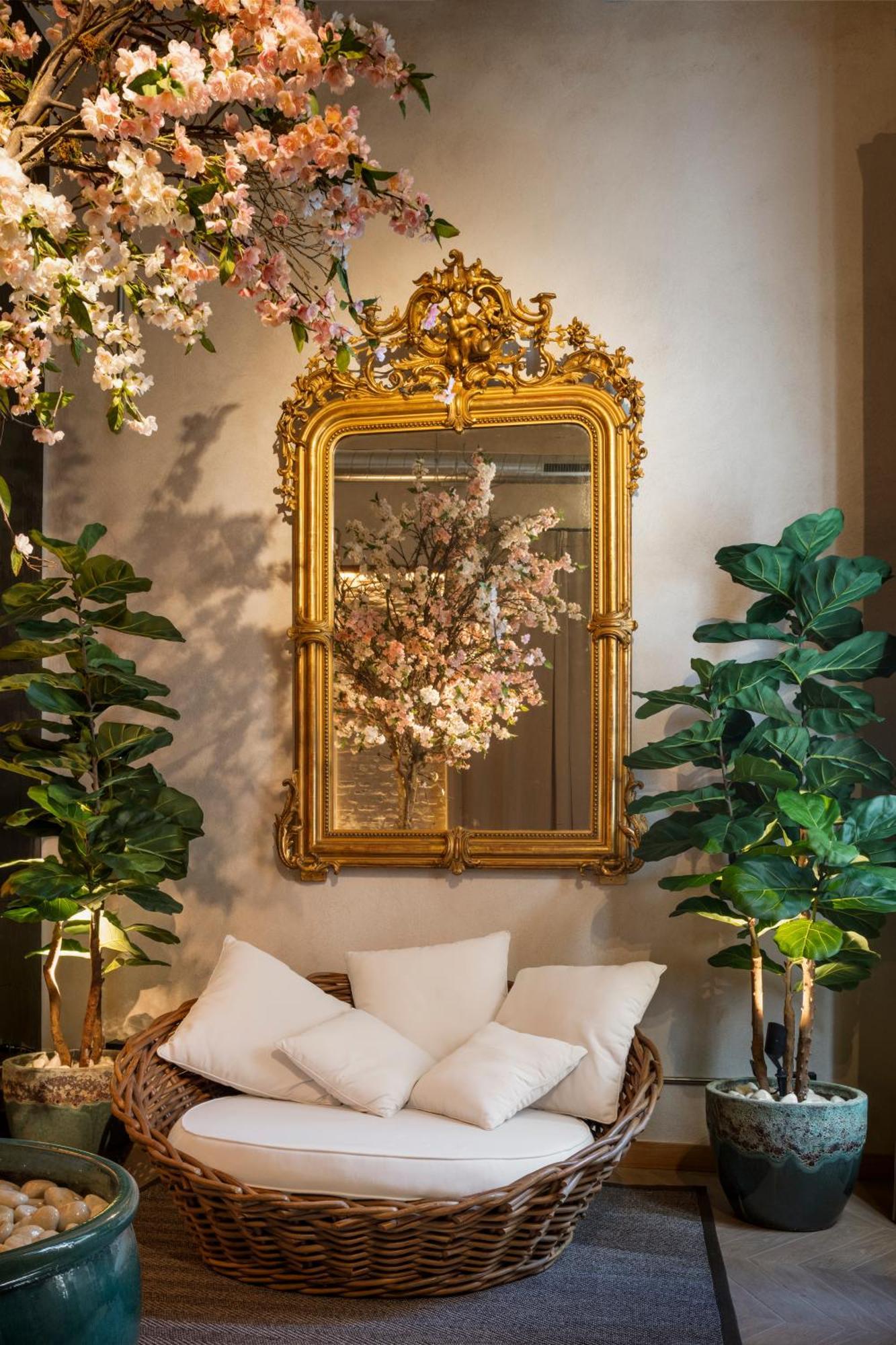 City Center - Avenue Luxury Apartment - Private Free Parking セビリア エクステリア 写真
